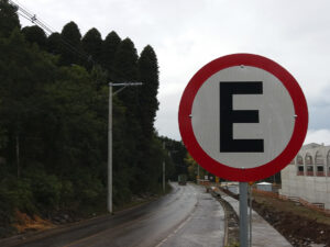R-6b Estacionamento regulamentado